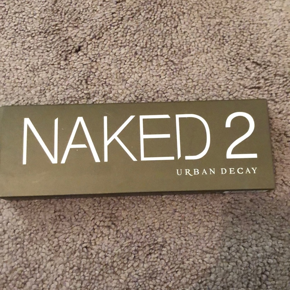 NAKED 2 pallet